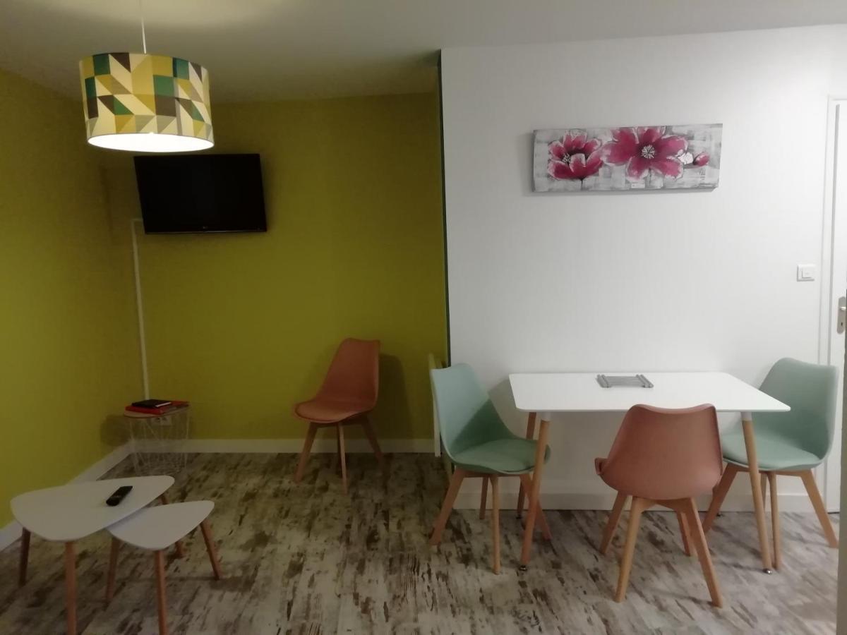 Joli Appartement, 1 Chambre, Au Coeur De Mouilleron St Germain Eksteriør bilde